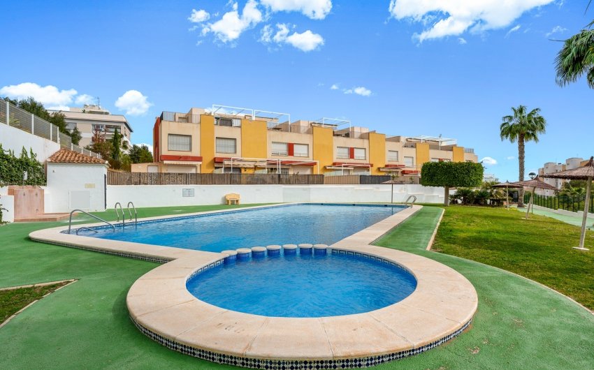 Resale - Townhouse -
Orihuela Costa - Villamartín