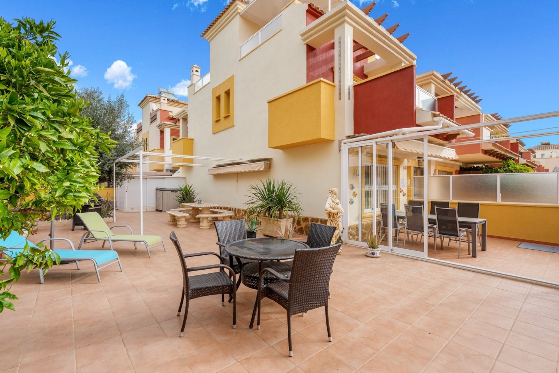 Resale - Townhouse -
Orihuela Costa - Villamartín