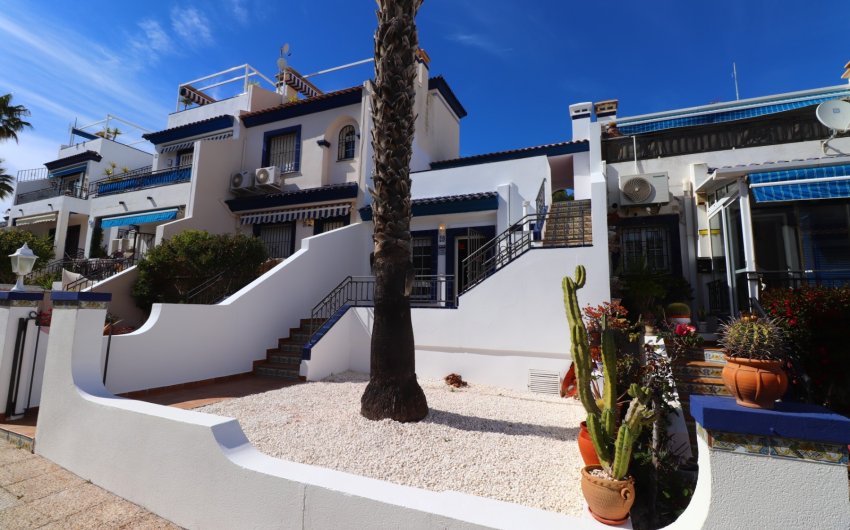 Resale - Townhouse -
Orihuela Costa - Villamartín