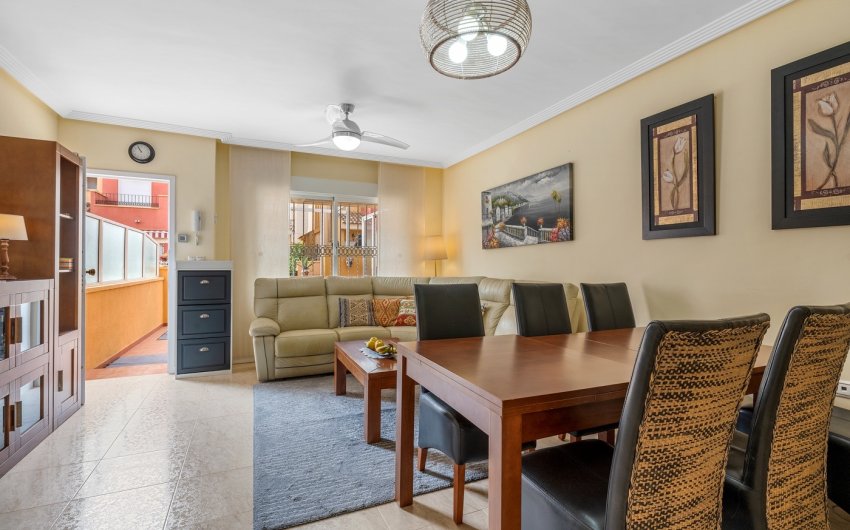 Resale - Townhouse -
Orihuela Costa - Villamartín