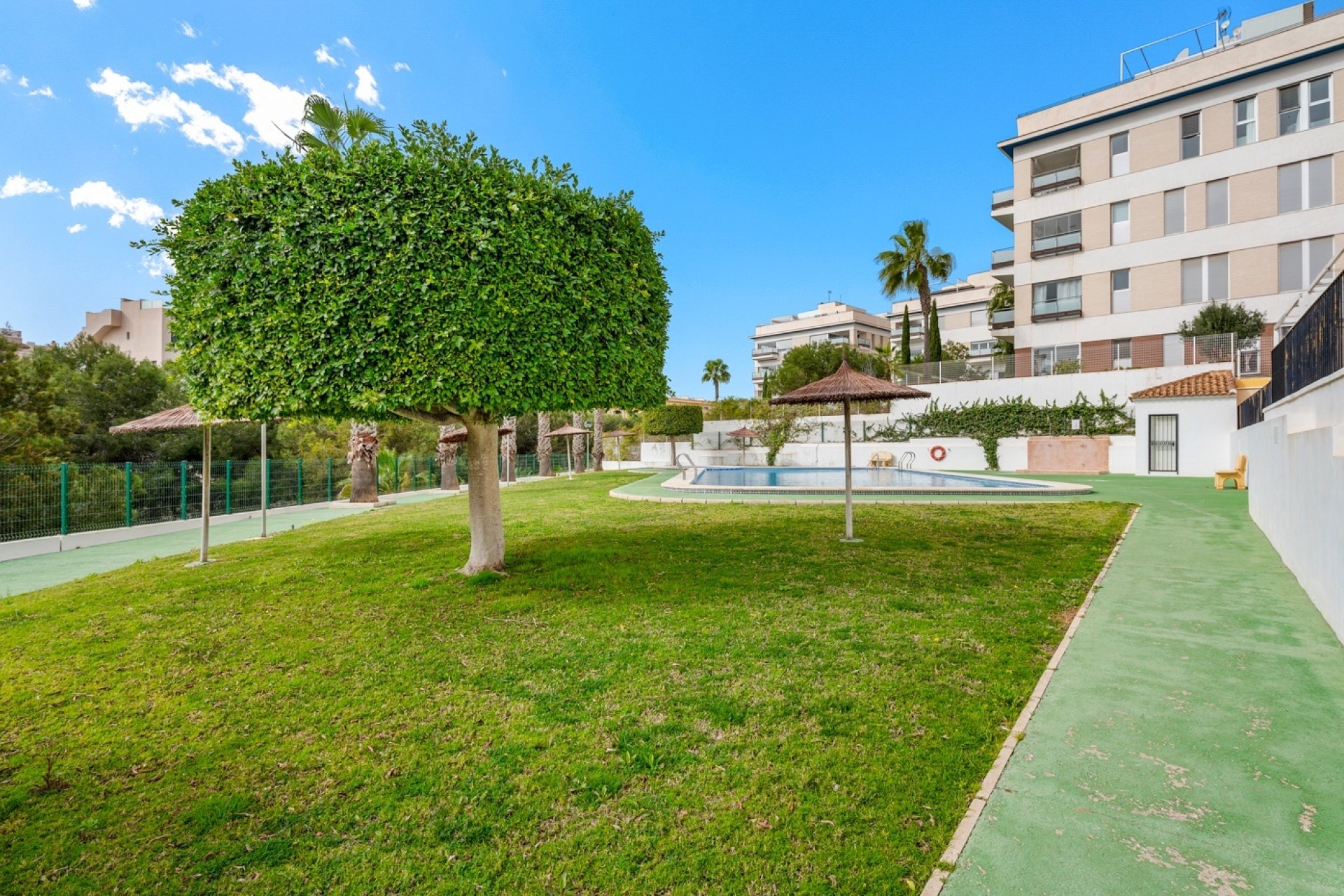 Resale - Townhouse -
Orihuela Costa - Villamartín