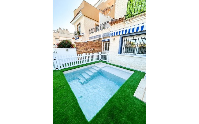 Resale - Townhouse -
Pilar de la Horadada - Torre de la Horadada