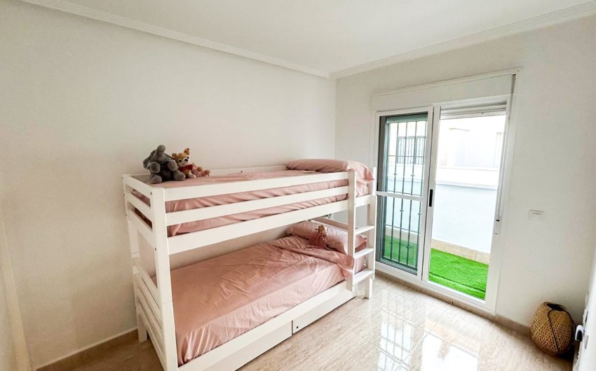 Resale - Townhouse -
Pilar de la Horadada - Torre de la Horadada