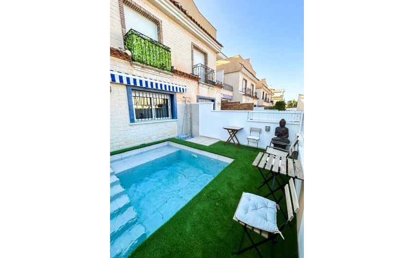Resale - Townhouse -
Pilar de la Horadada - Torre de la Horadada