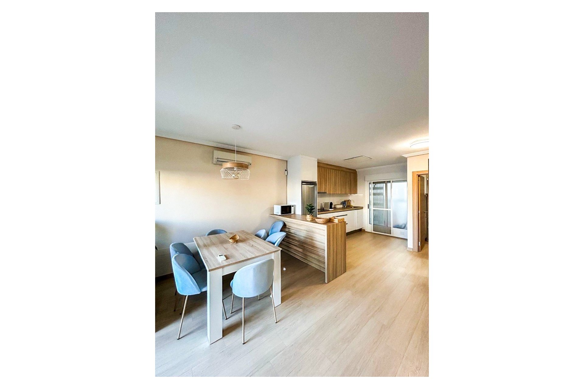 Resale - Townhouse -
Pilar de la Horadada - Torre de la Horadada