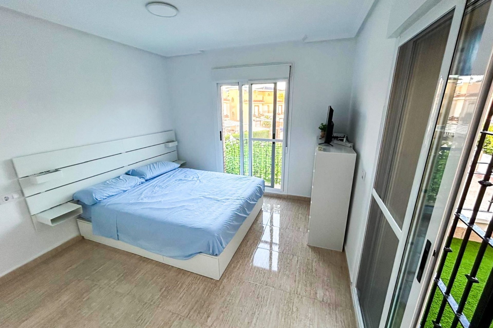 Resale - Townhouse -
Pilar de la Horadada - Torre de la Horadada