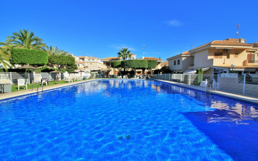 Resale - Townhouse -
Playa Flamenca