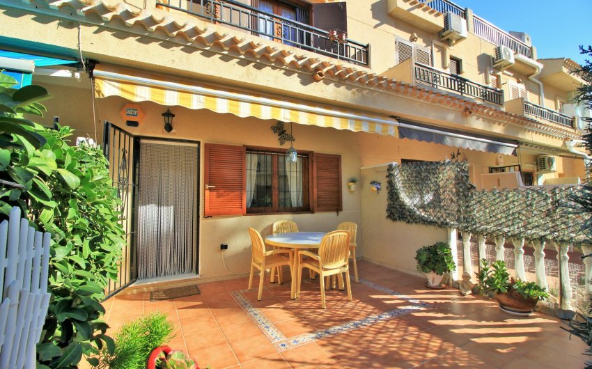 Resale - Townhouse -
Playa Flamenca