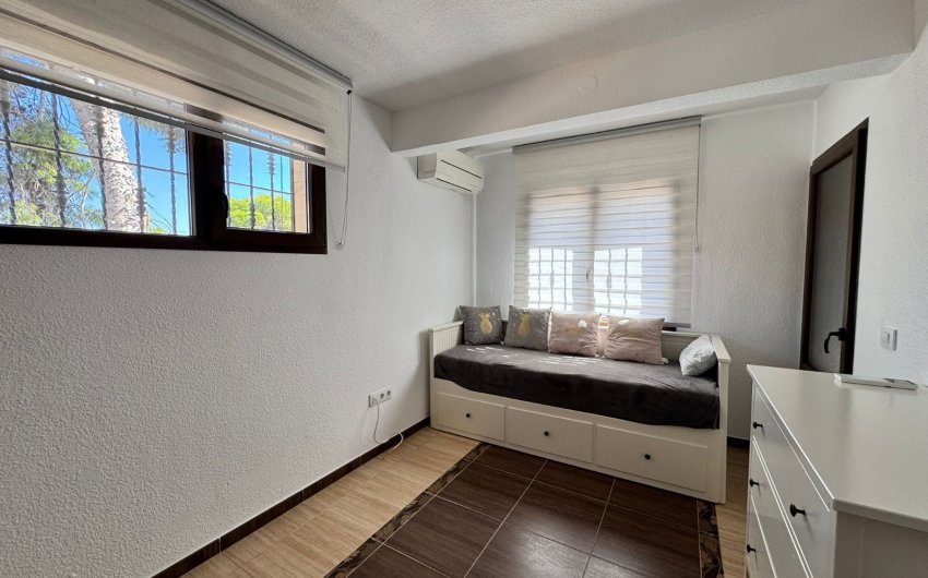 Resale - Townhouse -
Punta Prima