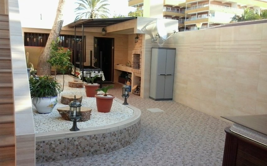 Resale - Townhouse -
Punta Prima