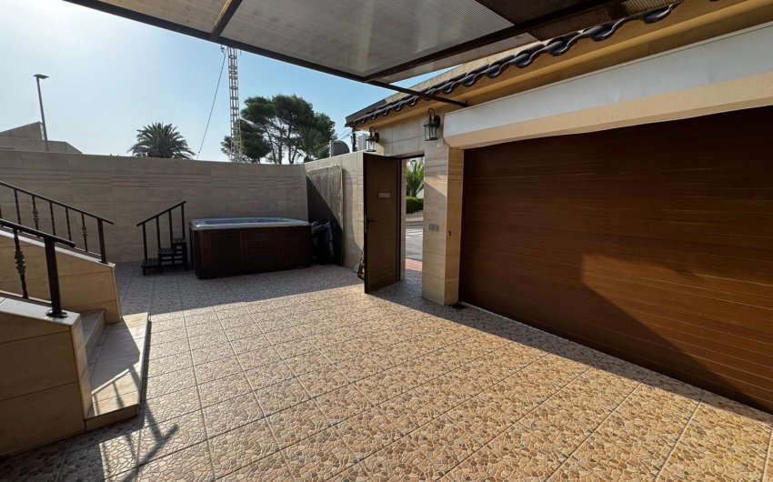Resale - Townhouse -
Punta Prima