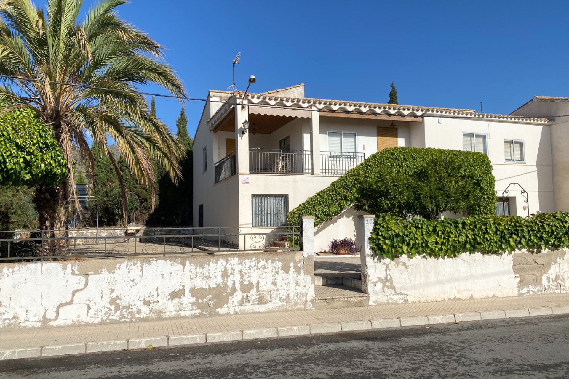 Resale - Townhouse -
Salinas