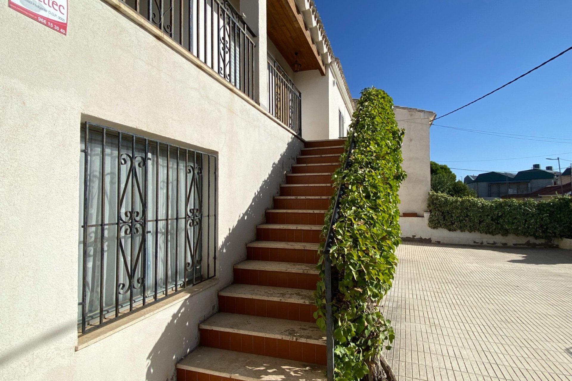 Resale - Townhouse -
Salinas