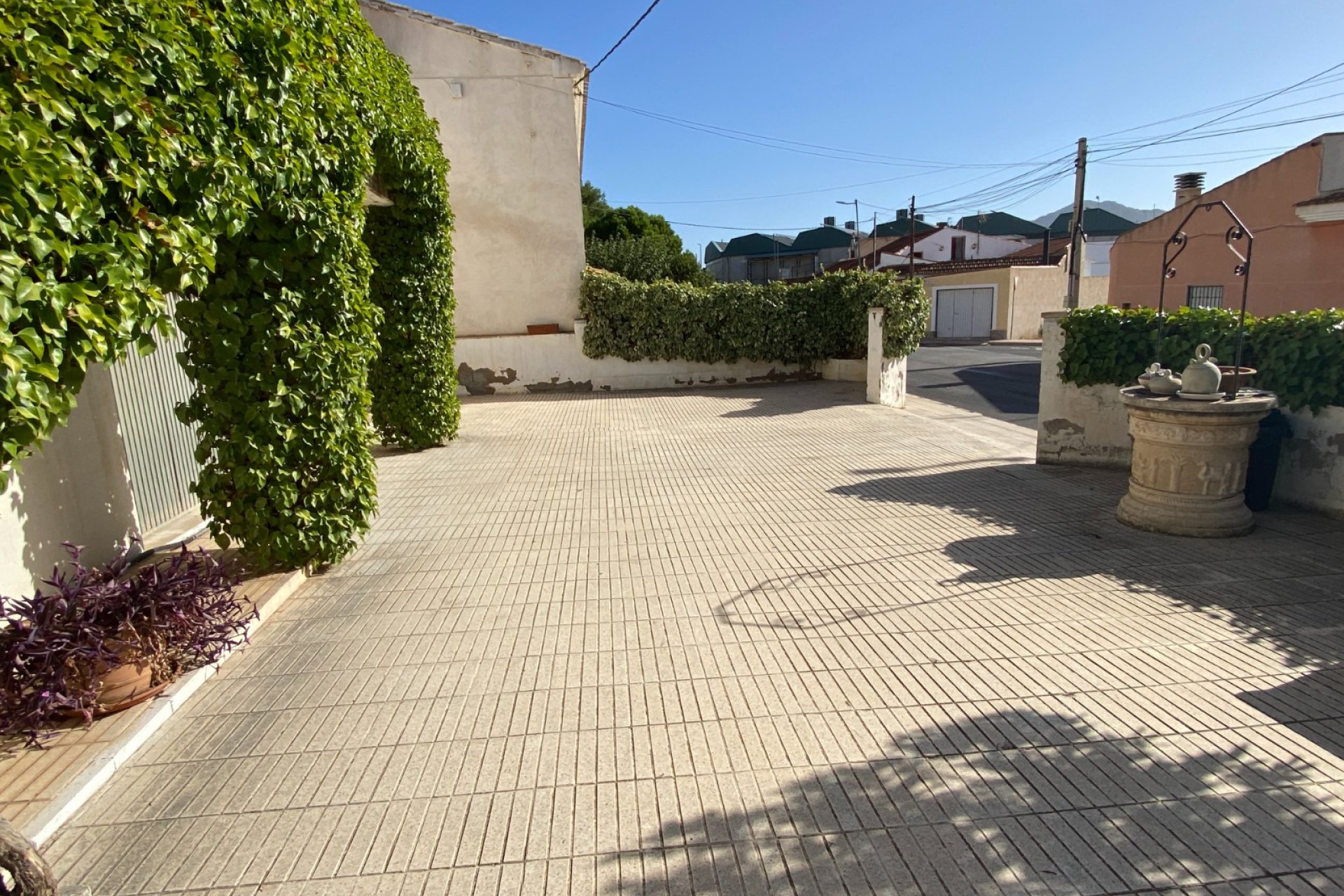 Resale - Townhouse -
Salinas