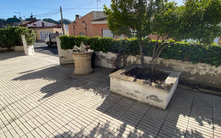 Resale - Townhouse -
Salinas