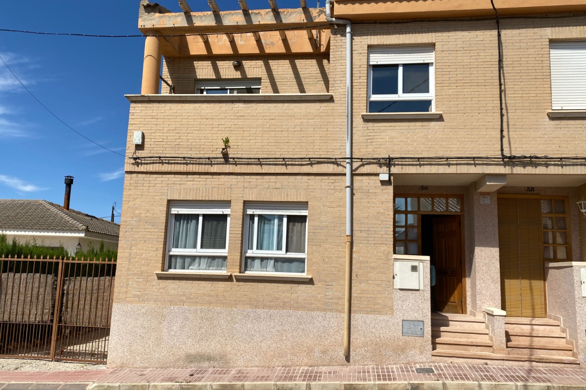 Resale - Townhouse -
Salinas