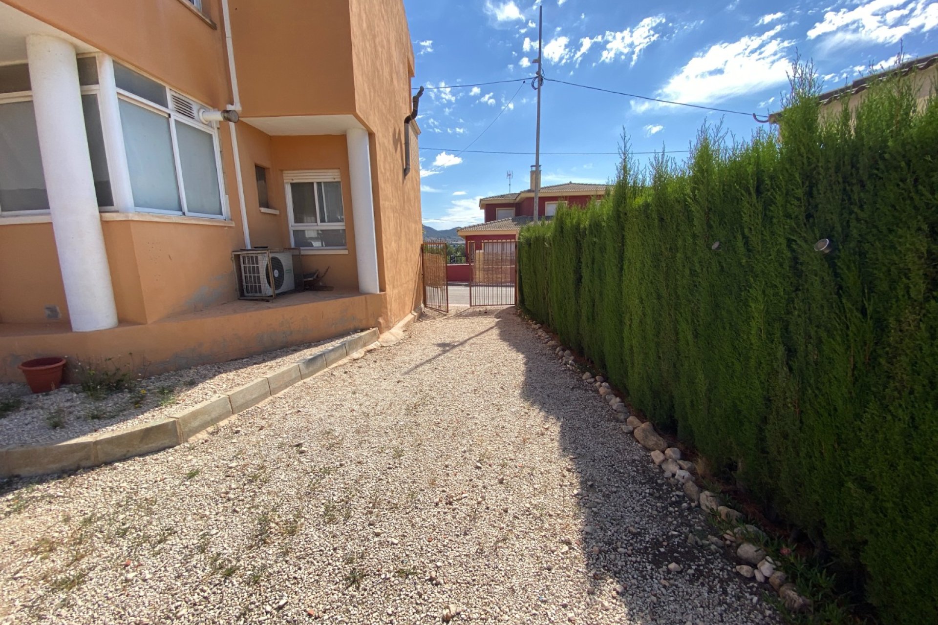 Resale - Townhouse -
Salinas