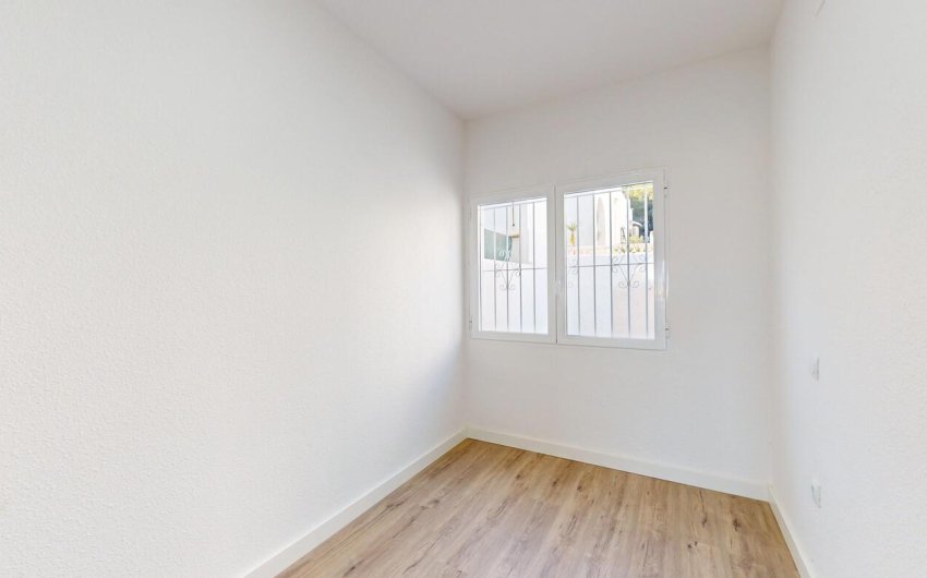 Resale - Townhouse -
San Miguel de Salinas - Blue Lagoon