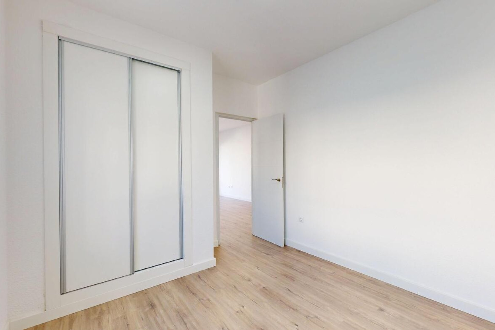 Resale - Townhouse -
San Miguel de Salinas - Blue Lagoon