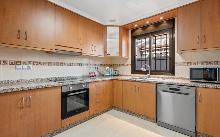 Resale - Townhouse -
San Miguel de Salinas