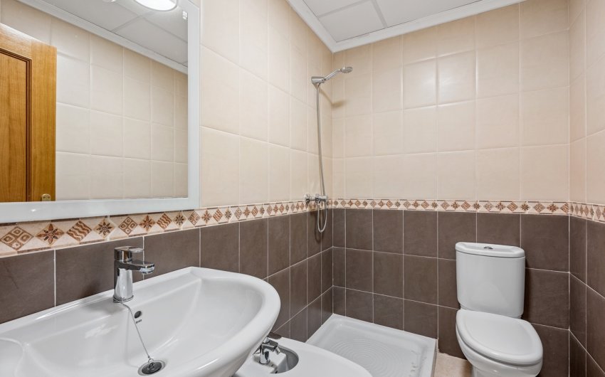 Resale - Townhouse -
San Miguel de Salinas