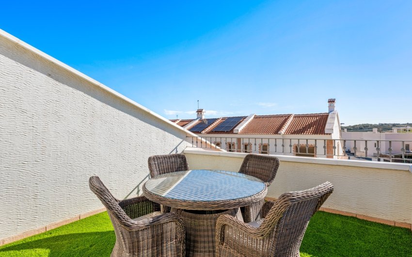 Resale - Townhouse -
San Miguel de Salinas