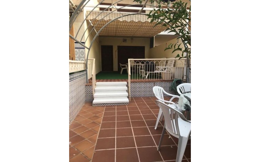Resale - Townhouse -
Santa Pola - Santiago Bernabeu