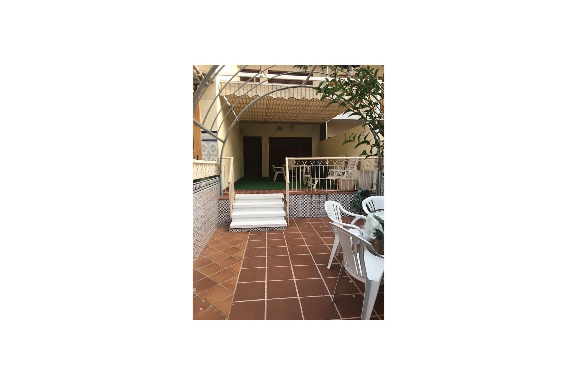 Resale - Townhouse -
Santa Pola - Santiago Bernabeu