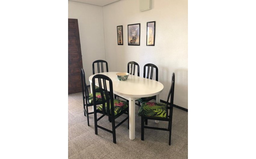 Resale - Townhouse -
Santa Pola - Santiago Bernabeu