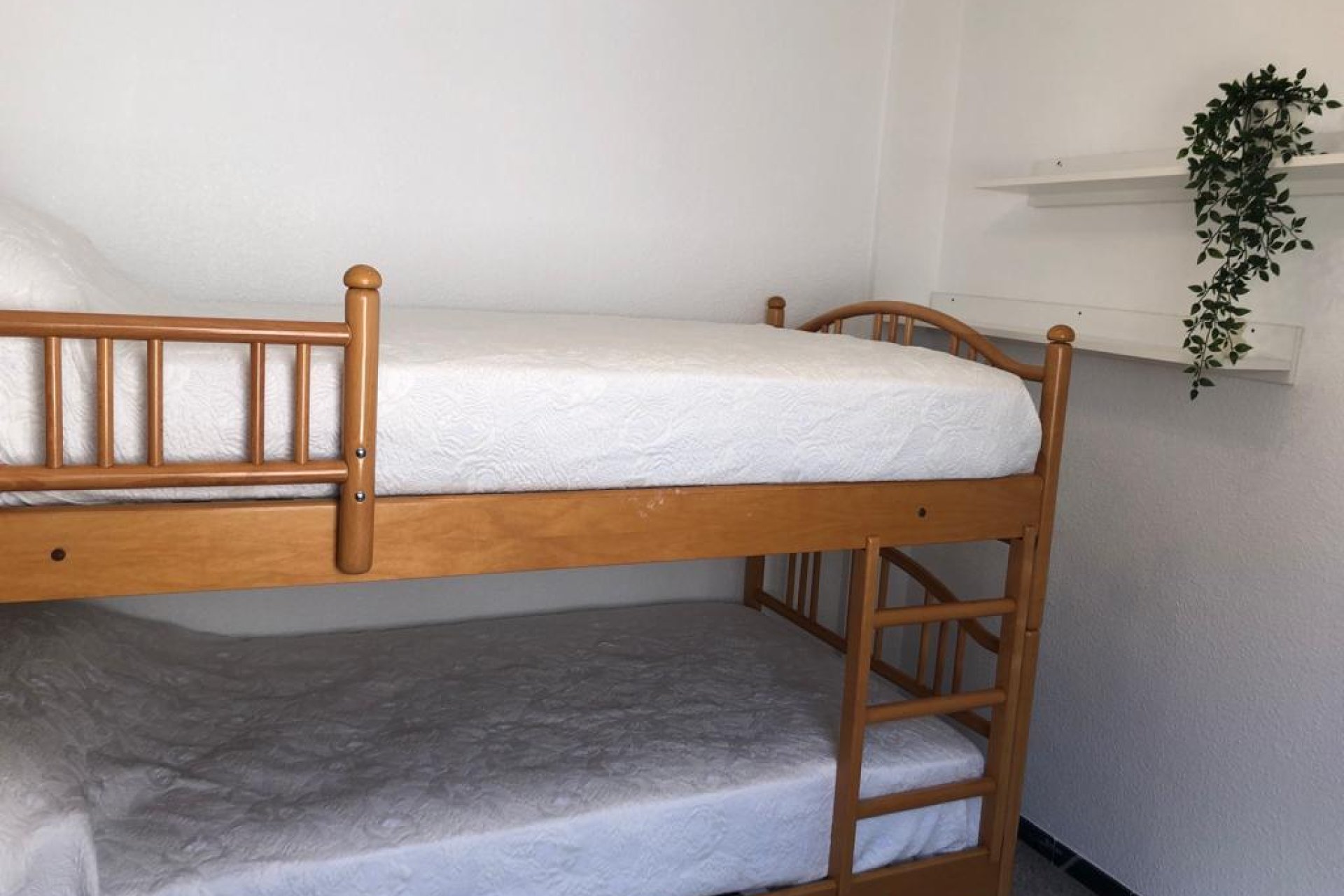 Resale - Townhouse -
Santa Pola - Santiago Bernabeu