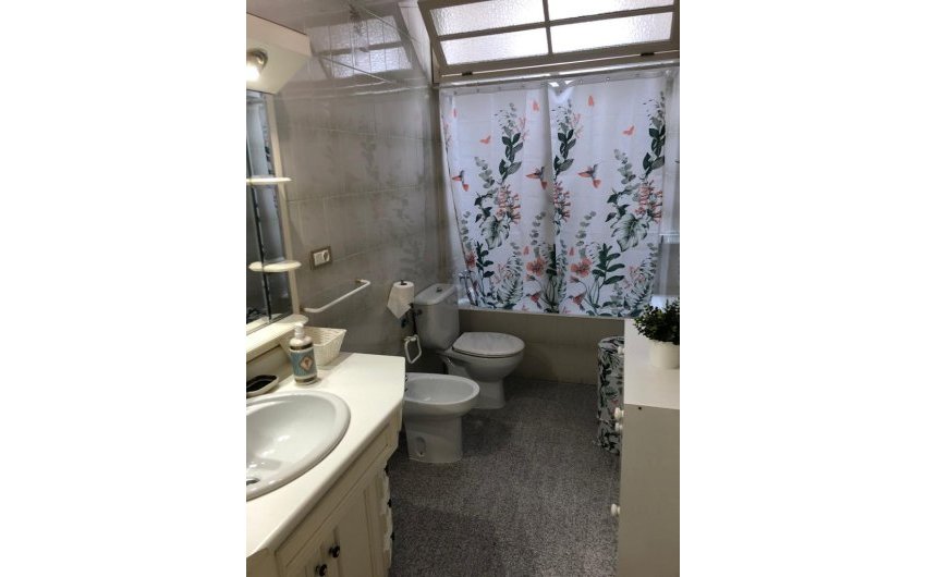 Resale - Townhouse -
Santa Pola - Santiago Bernabeu