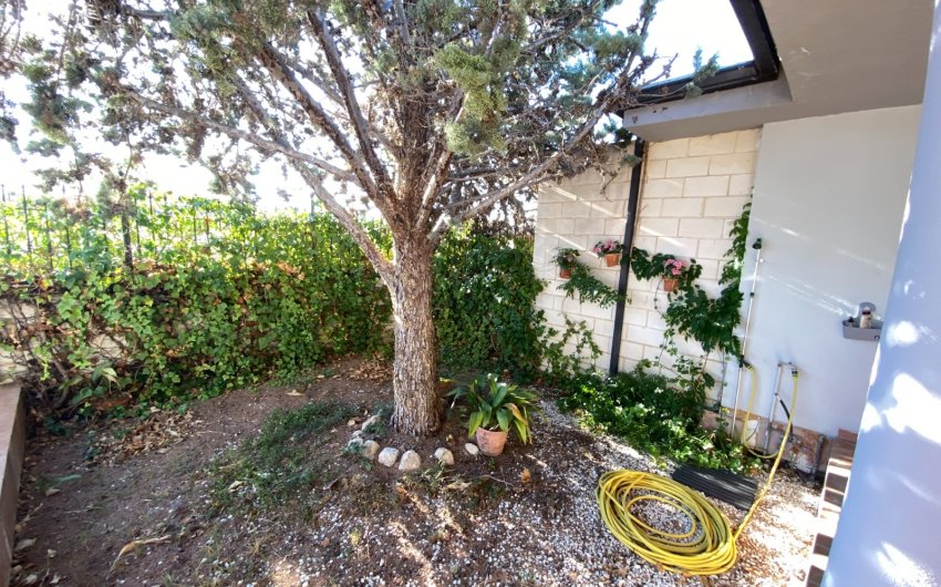 Resale - Townhouse -
Sax