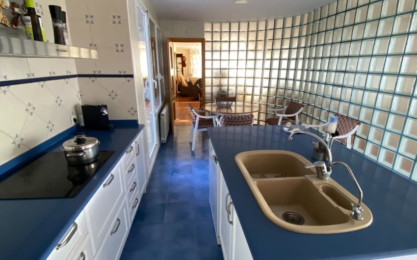 Resale - Townhouse -
Sax