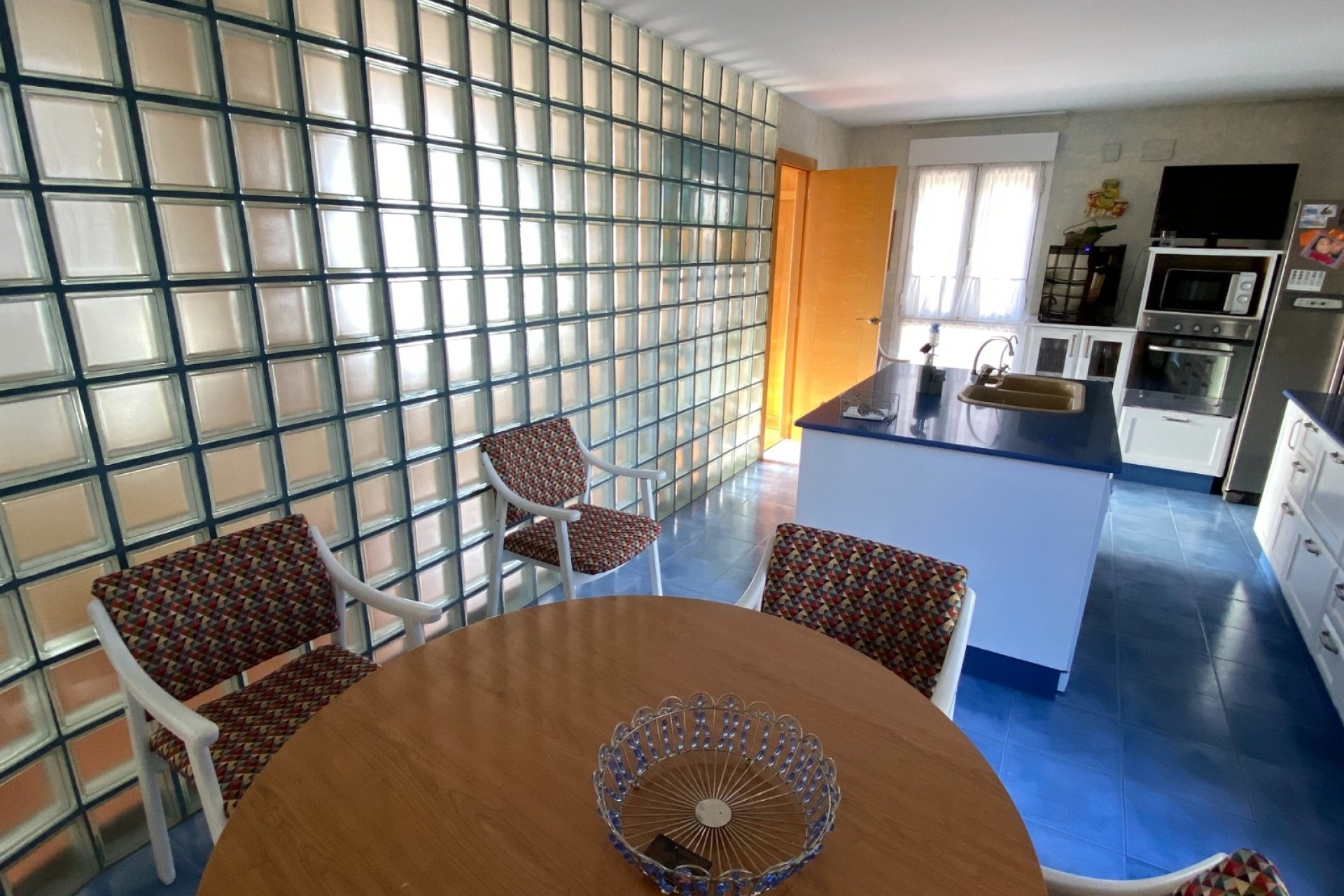 Resale - Townhouse -
Sax