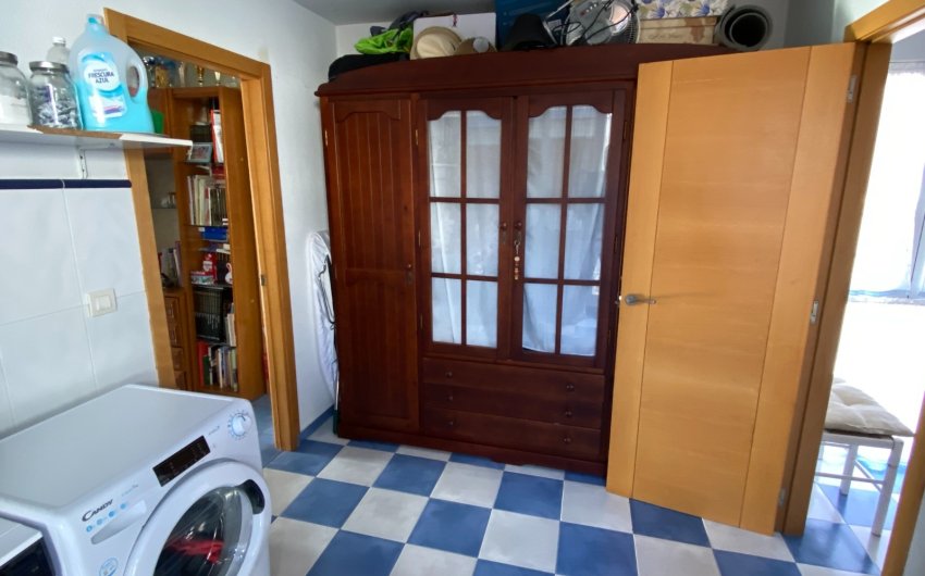 Resale - Townhouse -
Sax