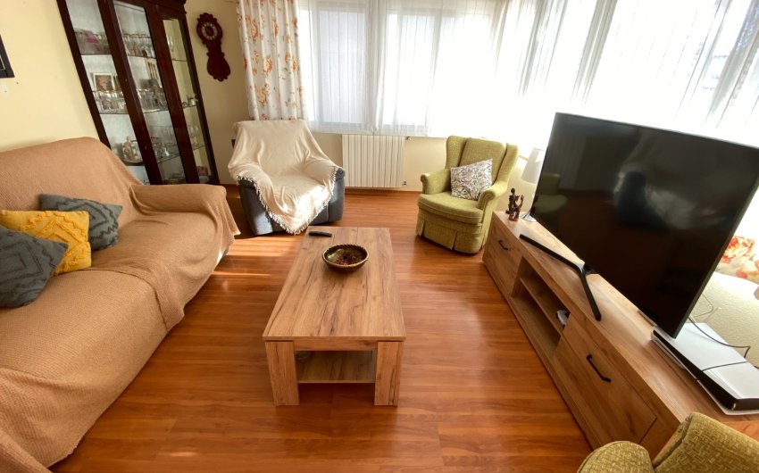 Resale - Townhouse -
Sax