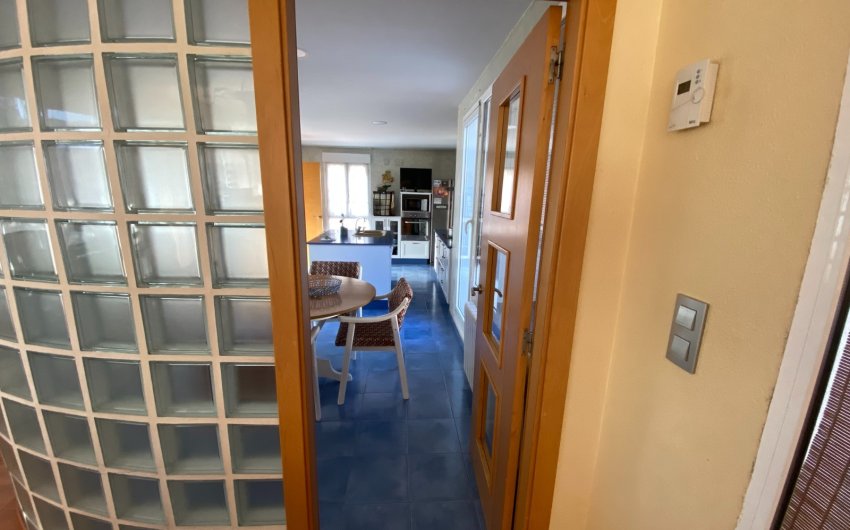 Resale - Townhouse -
Sax