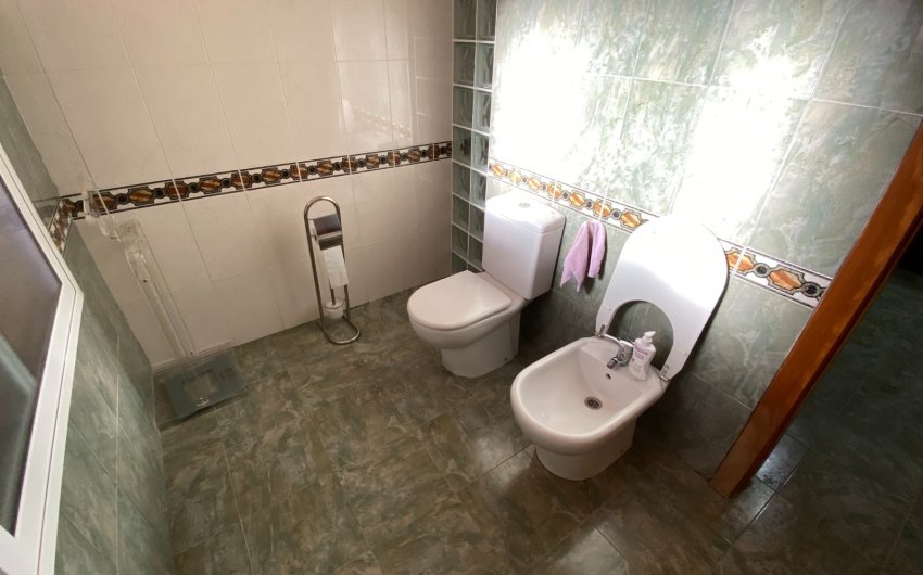 Resale - Townhouse -
Sax