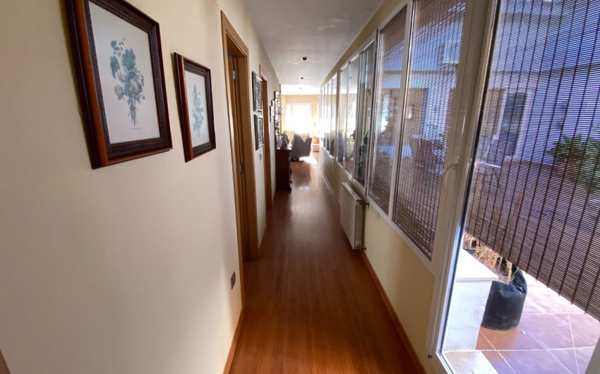 Resale - Townhouse -
Sax