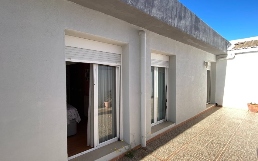 Resale - Townhouse -
Sax