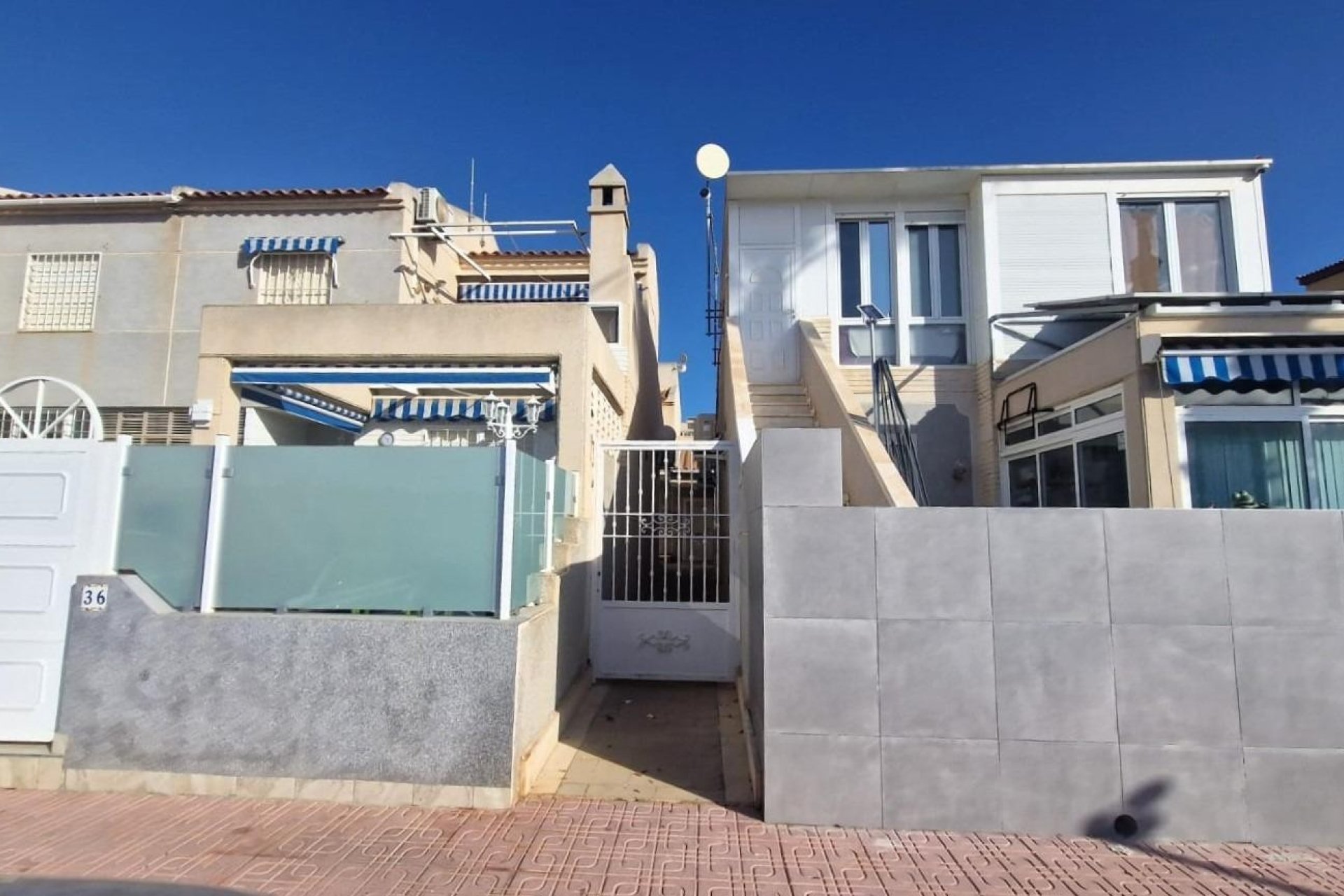 Resale - Townhouse -
Torrevieja - Aguas Nuevas