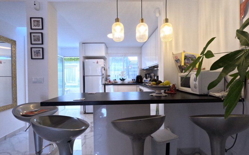 Resale - Townhouse -
Torrevieja - El Acequión - Los Náufragos