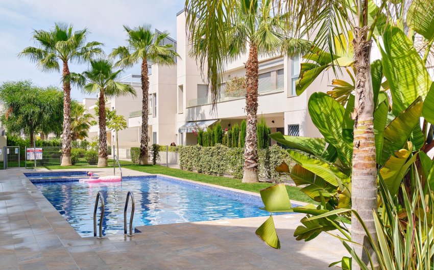 Resale - Townhouse -
Torrevieja - El Acequión - Los Náufragos