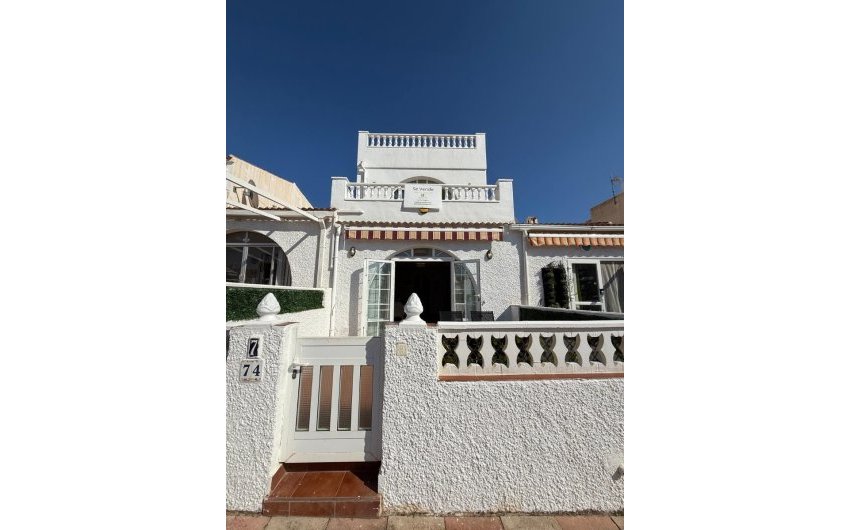 Resale - Townhouse -
Torrevieja - La Siesta