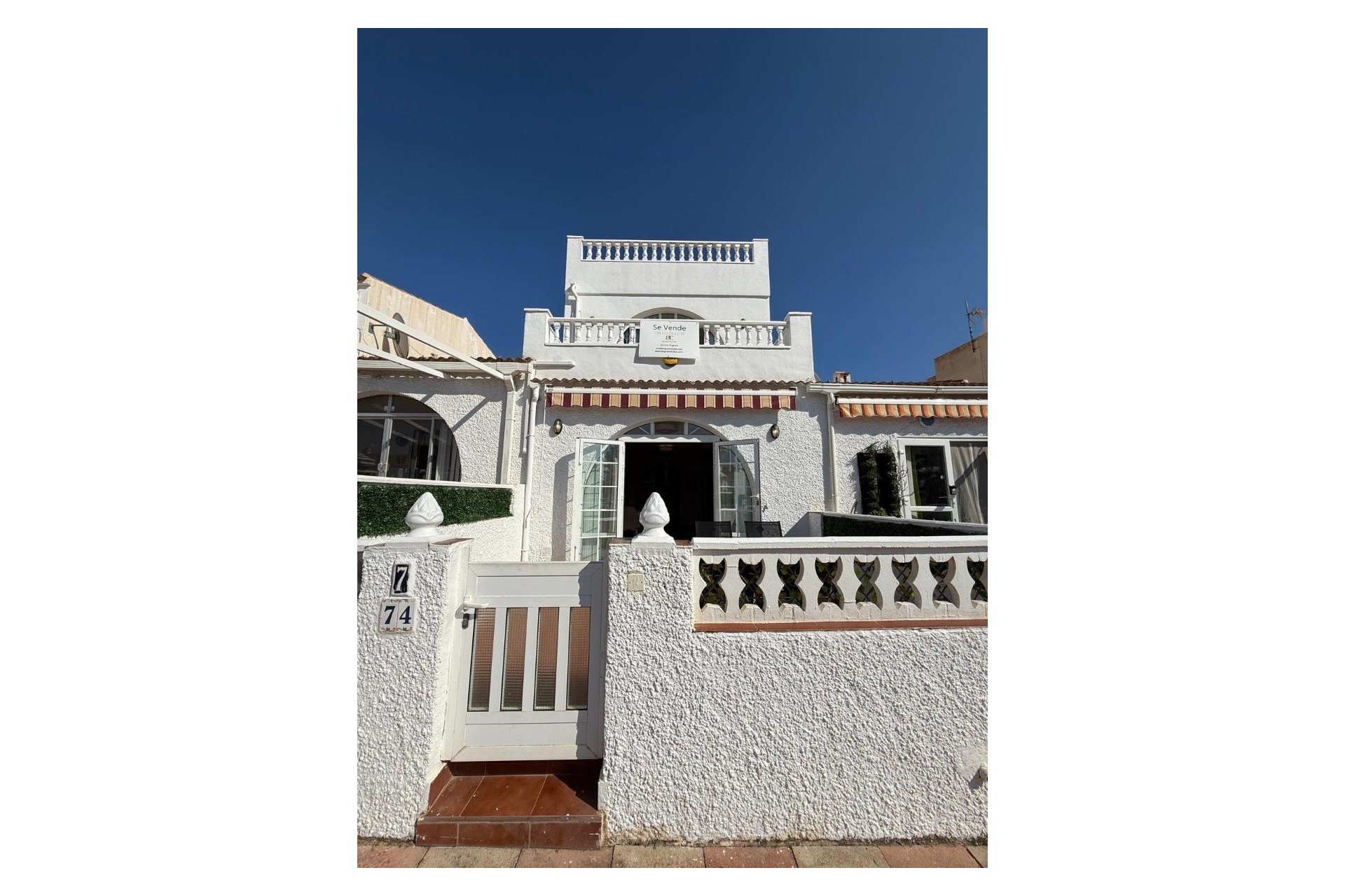 Resale - Townhouse -
Torrevieja - La Siesta