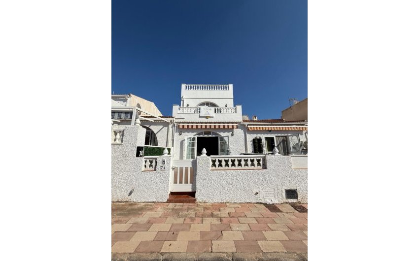 Resale - Townhouse -
Torrevieja - La Siesta
