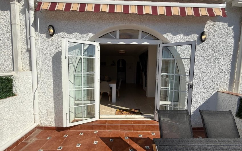 Resale - Townhouse -
Torrevieja - La Siesta