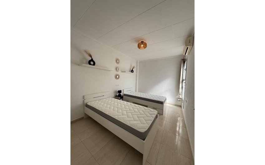 Resale - Townhouse -
Torrevieja - La Siesta