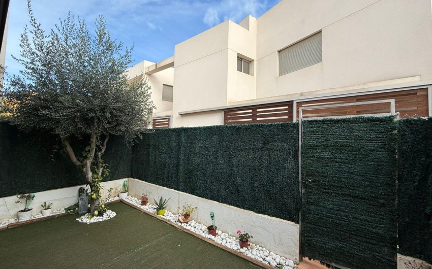 Resale - Townhouse -
Torrevieja - Punta Prima