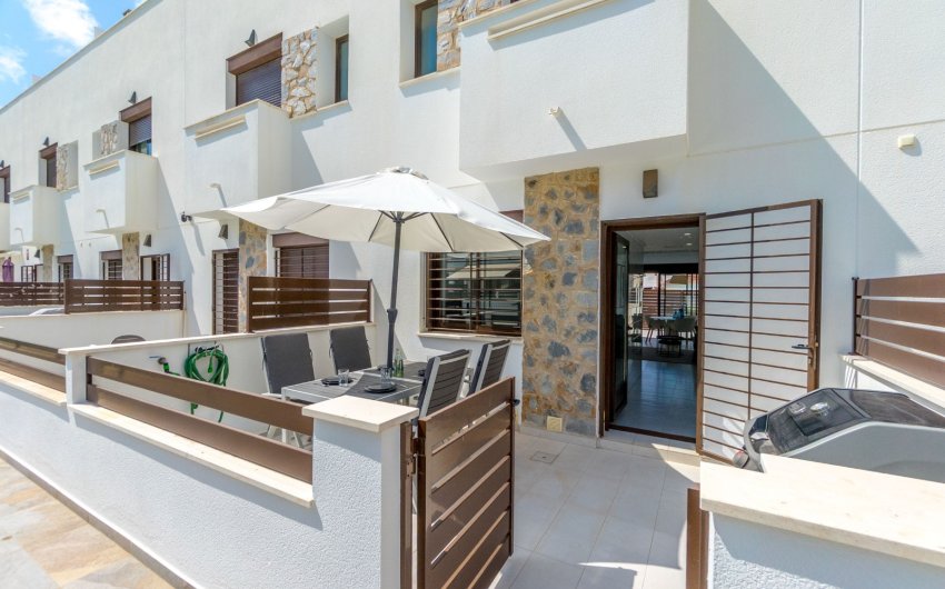 Resale - Townhouse -
Torrevieja